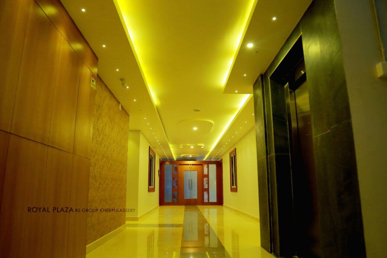Готель Royal Plaza Residency Cheruppulasseri Екстер'єр фото